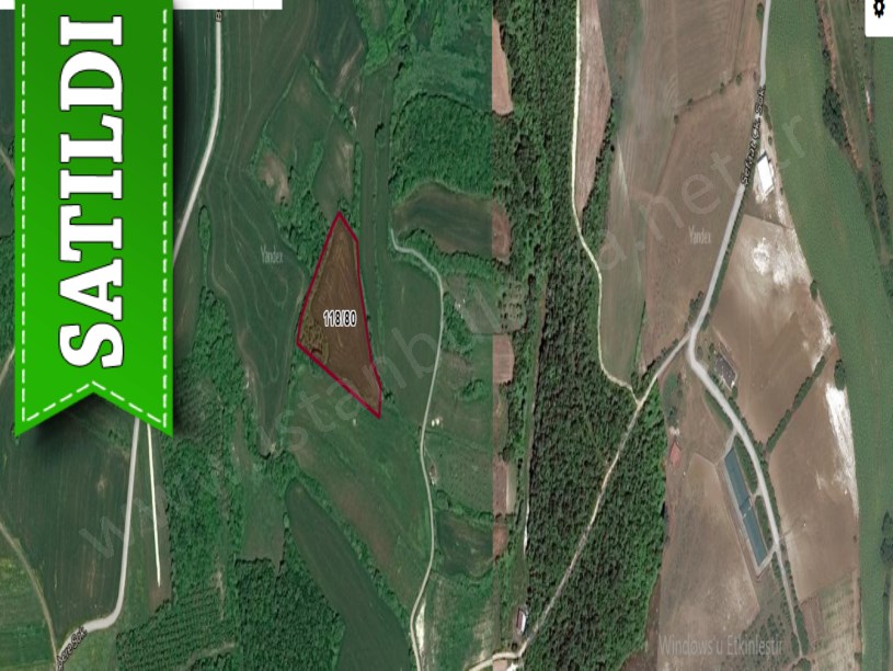 Çatalca Dağyenicede Satılık  Arsa , 702 M2 Yolu Var Hisseli 