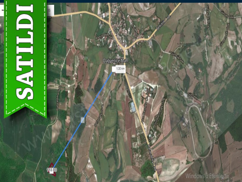 Çatalca Dağyenicede Satılık  Arsa , 702 M2 Yolu Var Hisseli 