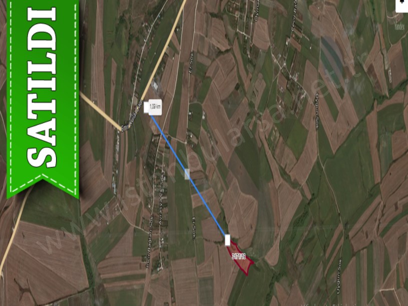 Silivri Akörende Satılık Arsa ,1,951 m2 Yola Cephe Hisseli 