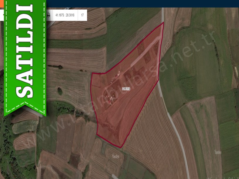 Silivri Akörende Satılık Arsa , 227 M2 Yola Cephe  Evlerin Yakını