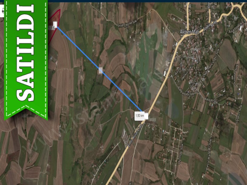 Silivri Akörende Satılık Arsa , 227 M2 Yola Cephe  Evlerin Yakını