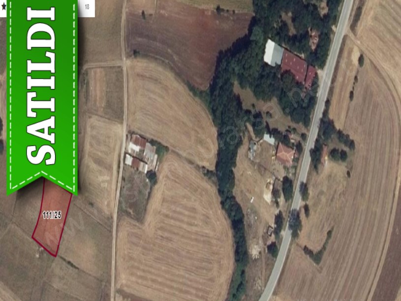 Kırklareli Vize Çüvenli Köyünde Satılık Tarla ,1,400 m2 Müstakil Evlerin Yakını