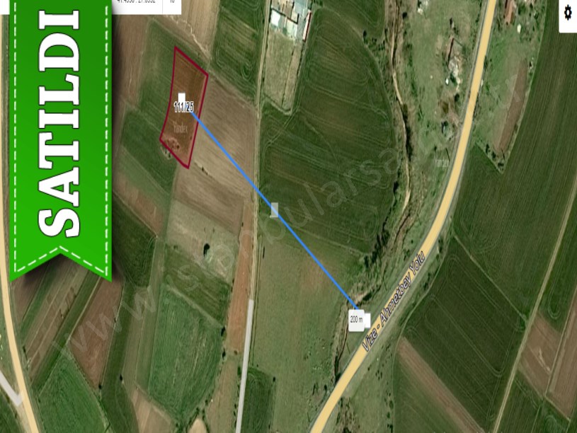 Kırklareli Vize Çüvenli Köyünde Satılık Tarla ,1,400 m2 Müstakil Evlerin Yakını