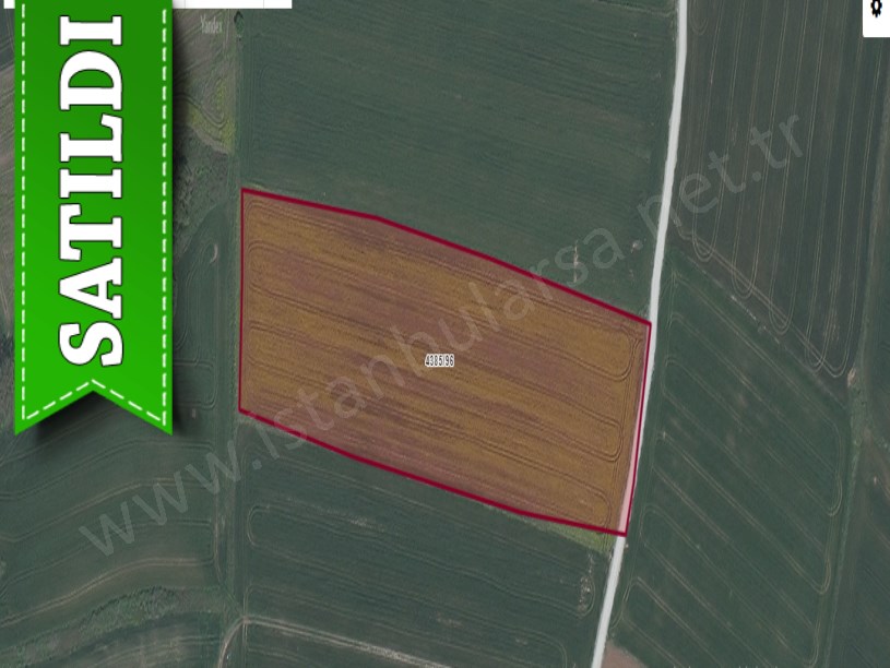 Silivri BüyükSinekli,de Satılık Arsa , 2,090 M2 Çaplı Çevrili 
