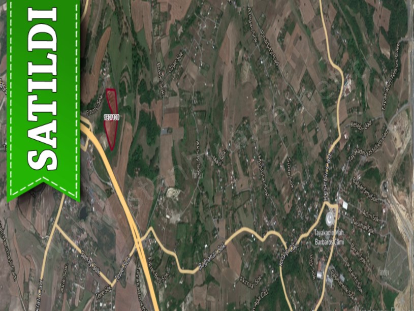 Arnavutköy Baklalıda Satılık Arsa , 200 m2 Yolu Var Caddeye Yakın 