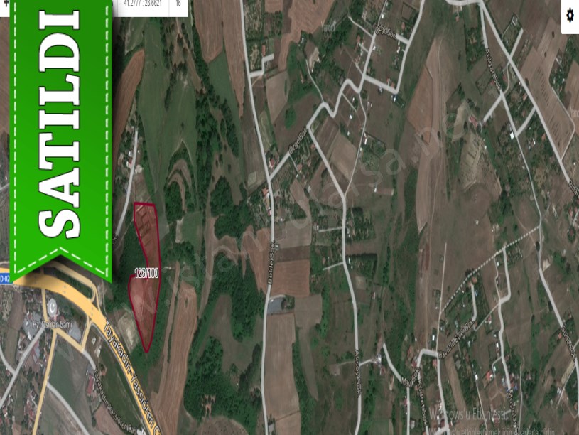 Arnavutköy Baklalıda Satılık Arsa , 200 m2 Yolu Var Caddeye Yakın 
