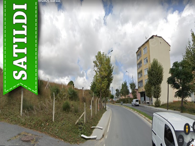 Arnavutköy İslambeyde Satılık Arsa , 200 M2 Cadde Cephe 3 Kat İmarlı