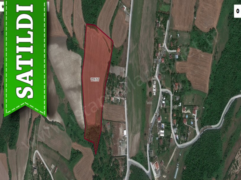 Arnavutköy Boyalıkta Satılık Arsa , 1000 M2 Evlerin Yakını 