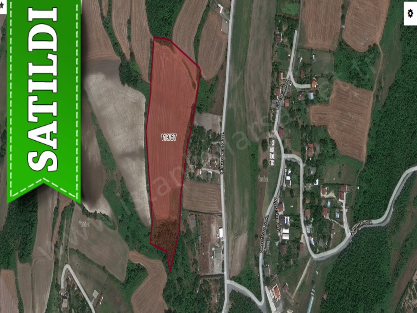 Arnavutköy Boyalıkta Satılık Arsa , 1000 M2 Evlerin Yakını 
