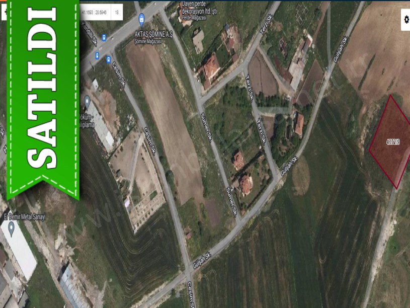 Arnavutköy Haraççı,da Satılık Arsa , 241 m2 Yolu Var İmarlı