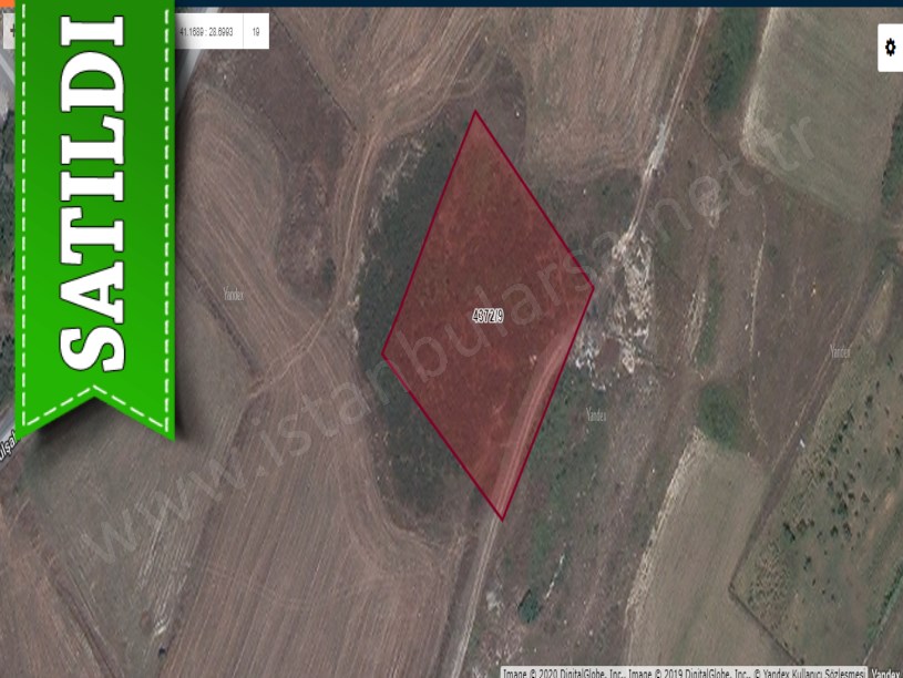 Arnavutköy Haraççı,da Satılık Arsa , 241 m2 Yolu Var İmarlı