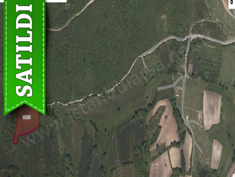 Arnavutköy Balabanda Satılık Arsa , 208 M2 Yolu Var Hisseli 