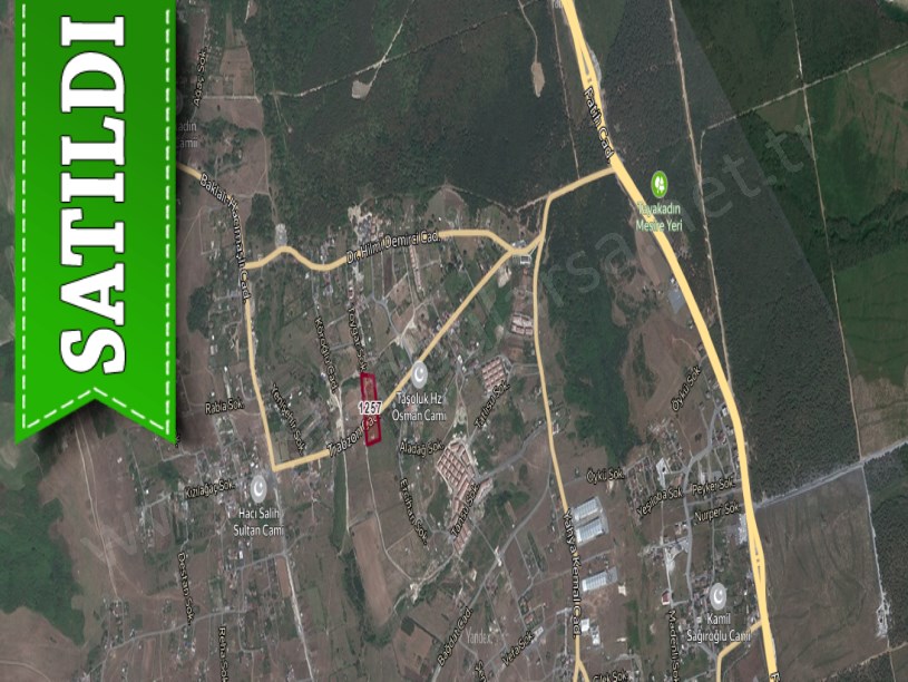 Arnavutköy Taşolukta Satılık Arsa , 213 M2 Cadde Cephe 