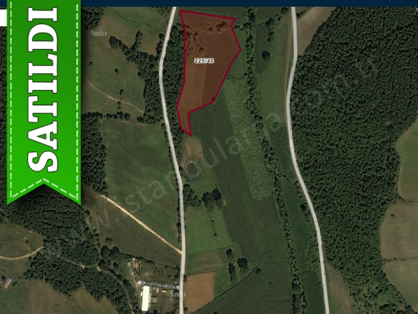 Çatalca Çiftlikköyde Satılık Arsa , 301 m2 Çaplı Meraya Cephe 