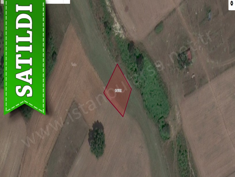 Arnavutköy Tayakadında Satılık Arsa , 628 M2 Müstakil Caddeye Yakın 