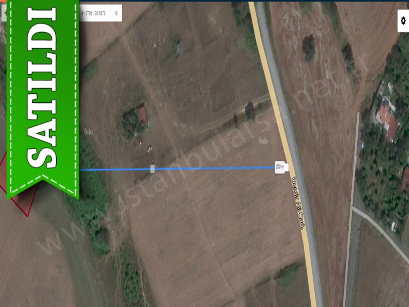 Arnavutköy Tayakadında Satılık Arsa , 628 M2 Müstakil Caddeye Yakın 