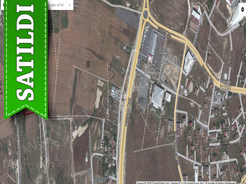 Arnavutköy Haraççı,da Satılık Arsa , 134 m2 Yola Cephe Cadde Yakını