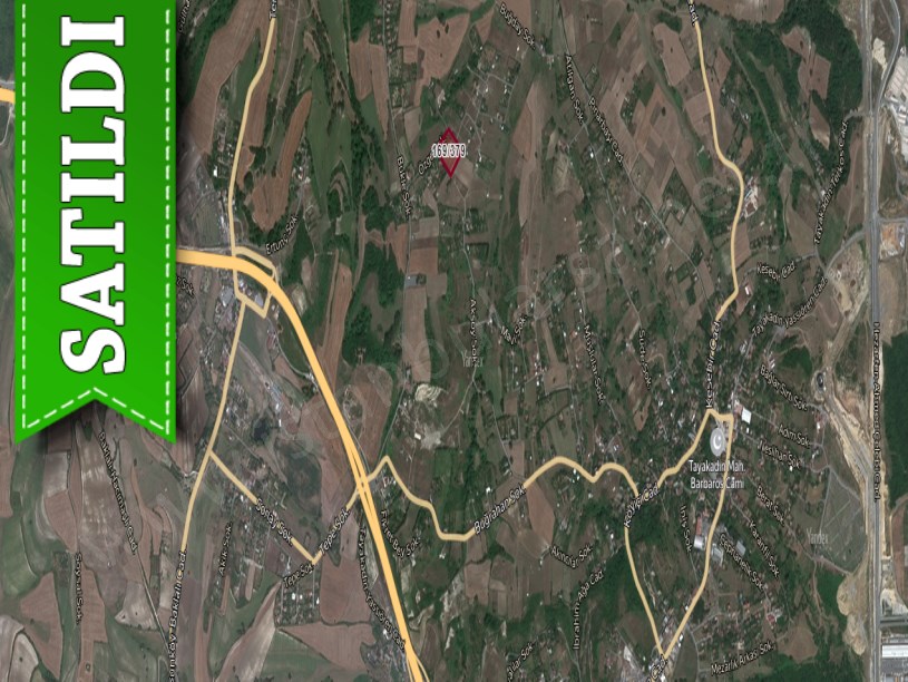 Arnavutköy Tayakadında Satılık Arsa , 966 m2 Evlerin Yakını Yolu Var