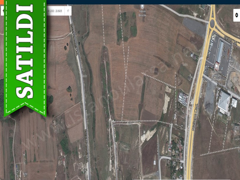 Arnavutköy Haraççı,da Satılık Tarla , 10,450 m2 Müstakil Yola Cephe