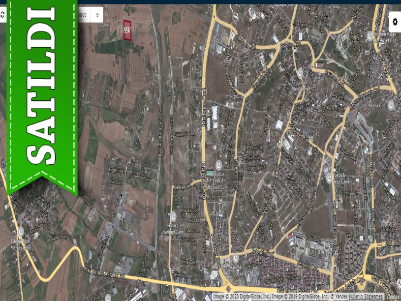 Arnavutköy Haraççı,da Satılık Tarla , 10,450 m2 Müstakil Yola Cephe