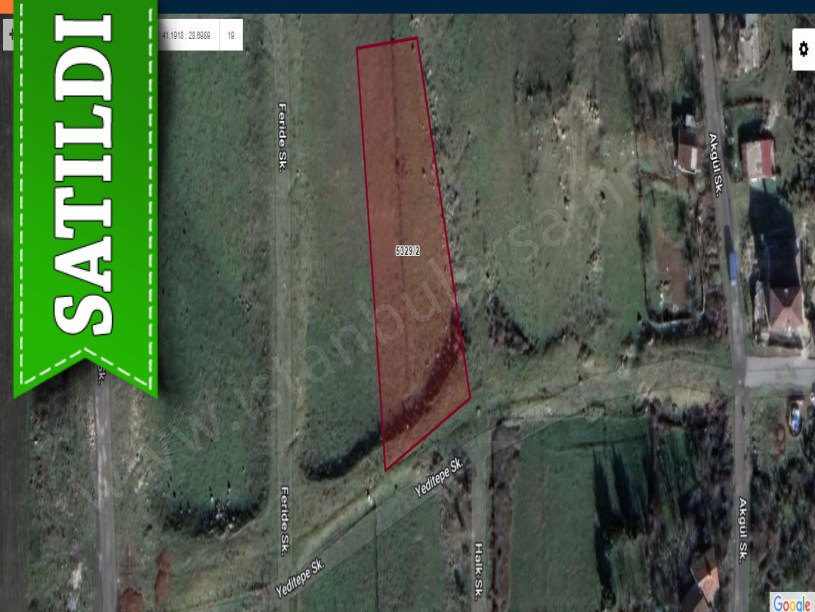Arnavutköy Haraççı,da Satılık Arsa , 2,400 M2 Müstakil Caddeye Yakın