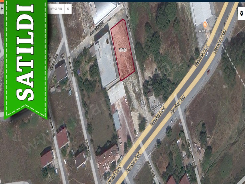 Arnavutköy Taşolukta Satılık Arsa , 700 M2 Müstakil 3 Kat İmarlı Caddeye Yakın