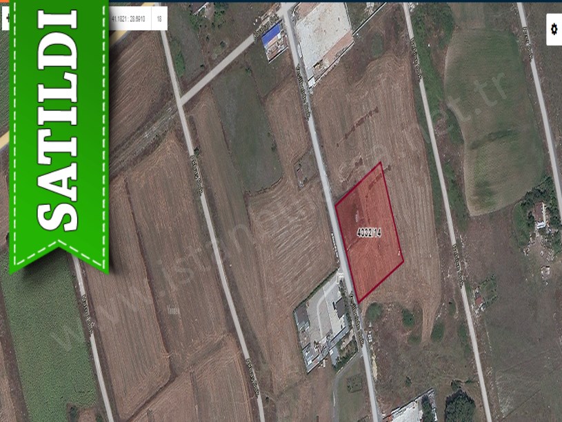 Arnavutköy Haraççı,da Satılık Arsa , 247 m2 Merkezde İmarlı 