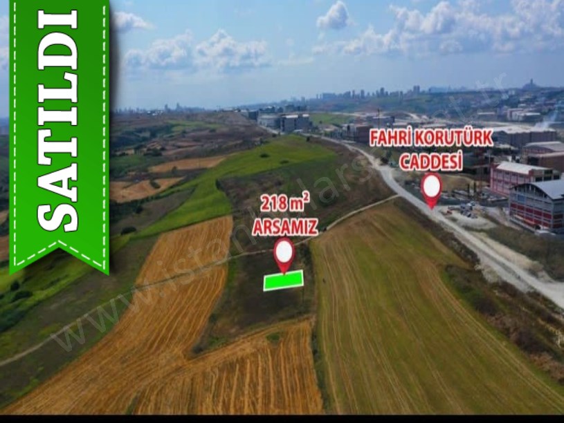 Arnavutköy Sazlıbosnada Satılık Arsa , 218 m2 Çaplı Çevrili Caddeye Yakın