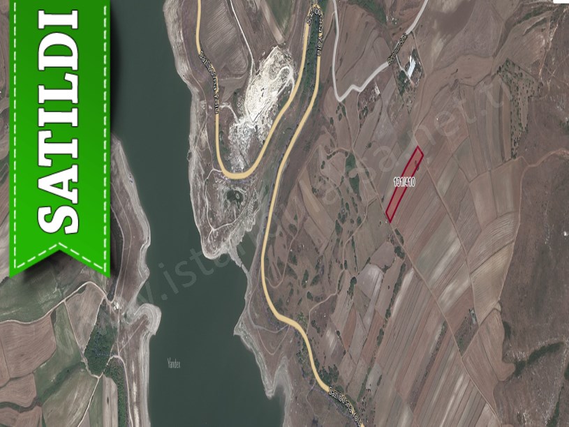 Arnavutköy Hacımaşlıda Satılık Arsa , 1,982 M2 Yolu Var  