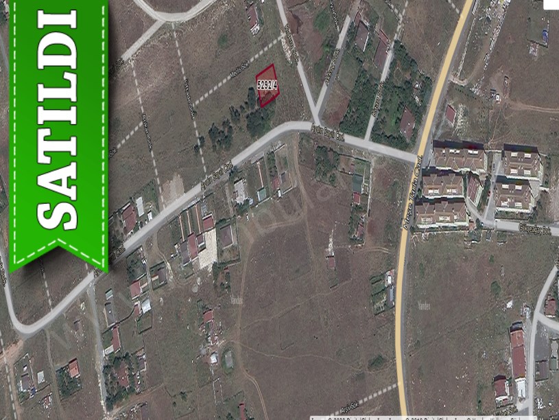 Arnavutköy Taşolukta Satılık Arsa , 118 M2  Caddeye Yakın Hisseli 