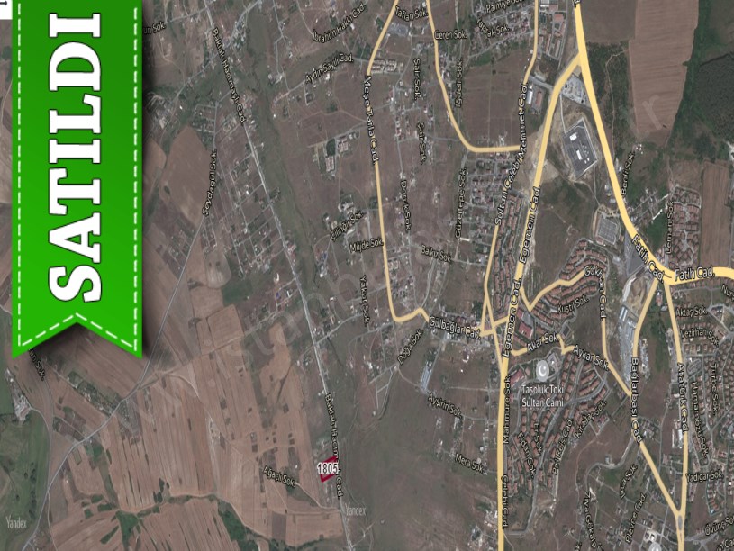 Arnavutköy Haraççı,da Satılık Arsa , 268 M2 Cadde Cephe Hisseli 