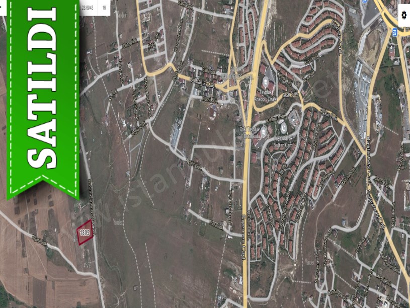 Arnavutköy Haraççı,da Satılık Arsa , 268 M2 Cadde Cephe Hisseli 