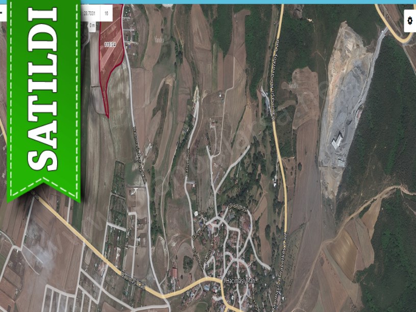 Arnavutköy Hacımaşlıda Satılık Arsa , 300 m2 Cadde Cephe 