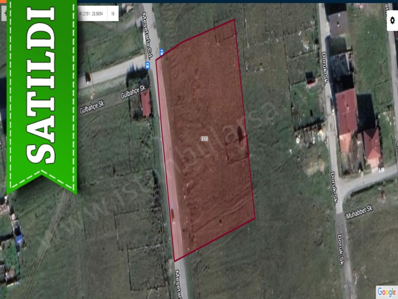Arnavutköy Taşolukta Satılık Arsa , 198 M2 Cadde Cephe Hisseli