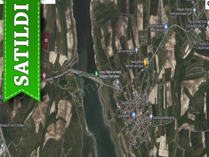 Arnavutköy Sazlıbosnada Satılık Arsa , 334 m2 Yolu Var Evlerin Yakını
