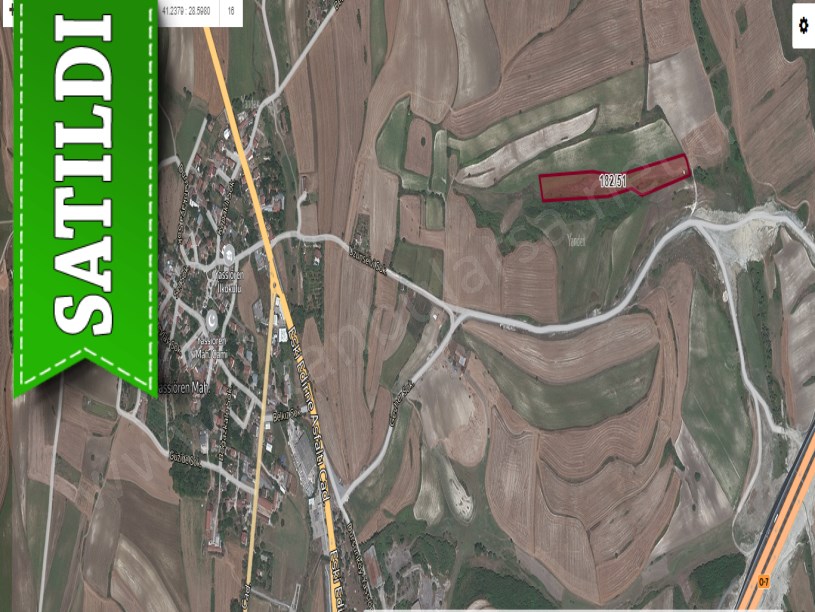 Arnavutköy Yassıörende Satılık Arsa , 224 m2 Hisseli Yolu Var