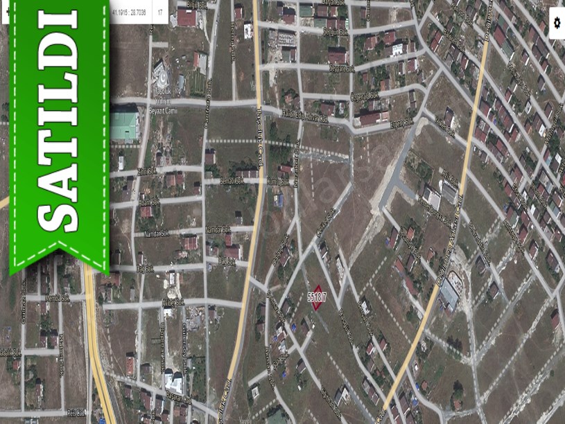 Arnavutköy Taşolukta Satılık Arsa , 140 M2 Hisseli Caddeye Yakın 