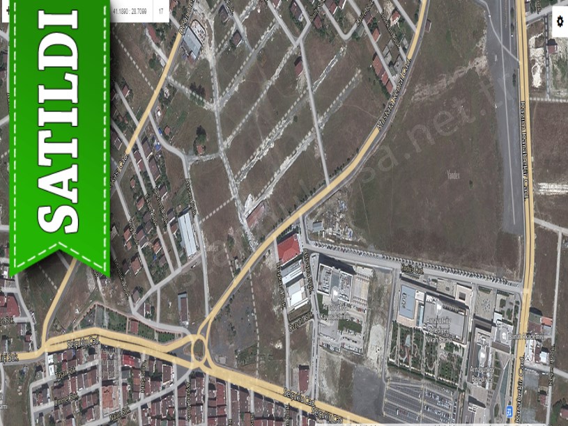 Arnavutköy Taşolukta Satılık Arsa , 140 M2 Hisseli Caddeye Yakın 