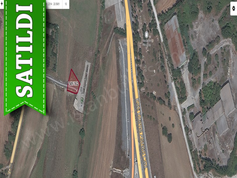 Arnavutköy Yassıörende Satılık Arsa , 633 m2 Müstakil Merkezde 