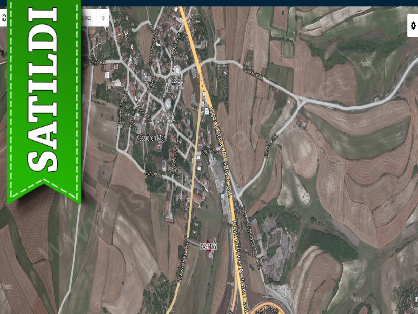 Arnavutköy Yassıörende Satılık Arsa , 633 m2 Müstakil Merkezde 
