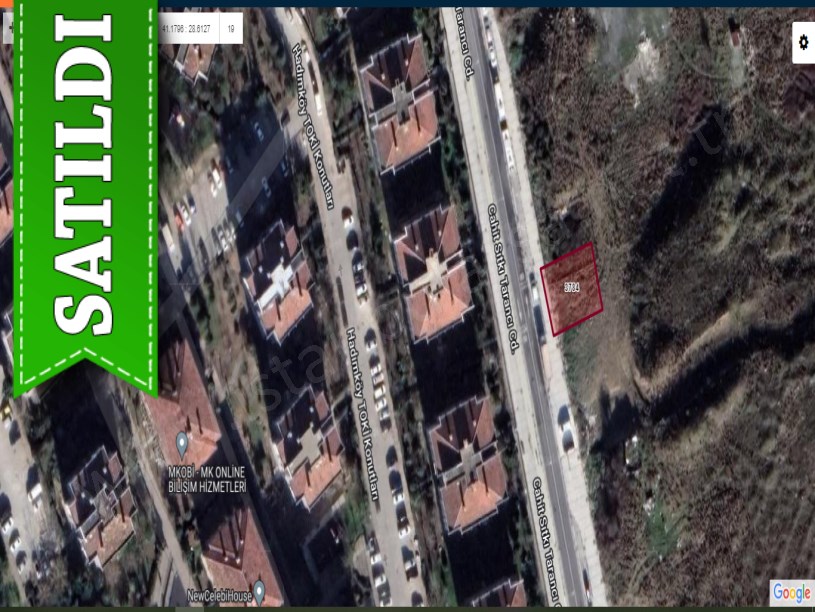 Arnavutköy Hadımköyde Satılık Arsa , 301 m2 Cadde Cephe Müstakil 