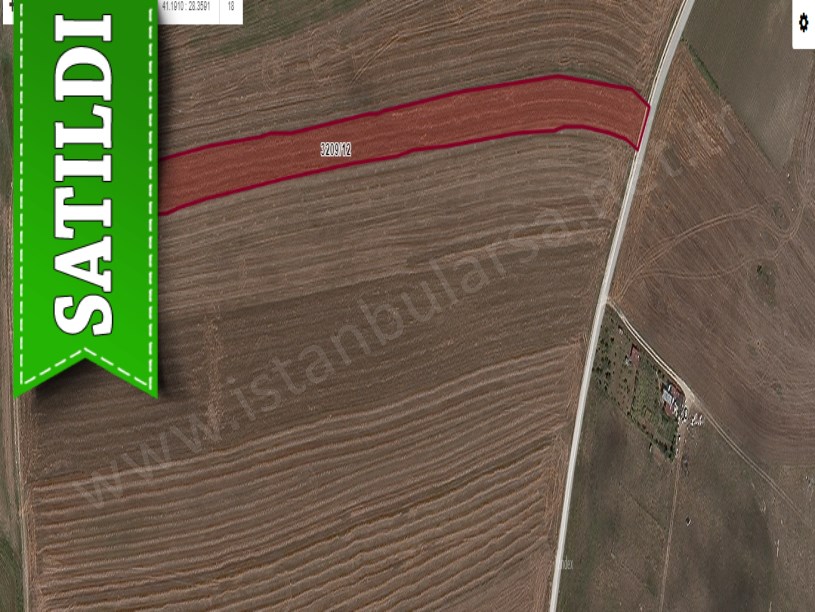 Silivri Akörende Satılık Arsa , 742 M2 Yolu Var Tepe Konumda 