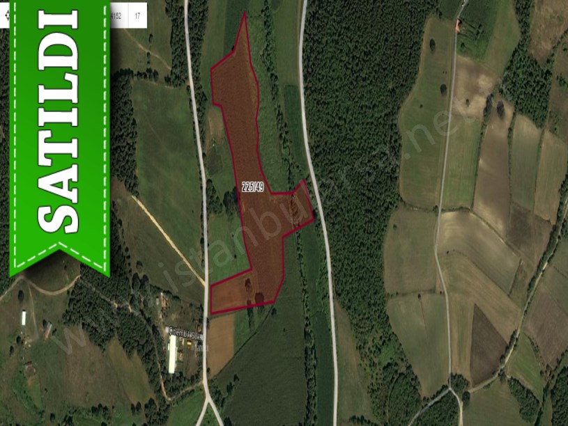 Çatalca Çiftlikköyde Satılık Arsa , 2,761 m2 Çevrili Yolu Var 