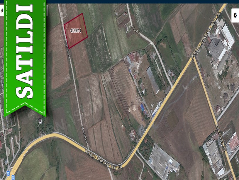 Arnavutköy Haraççıda Satılık Arsa ,  251 m2 Yolu Var Hisseli