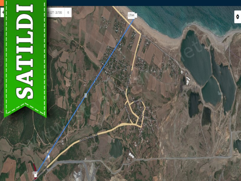 Arnavutköy Yeniköyde Satılık Arsa , 135 m2 Cadde Cephe Hisseli