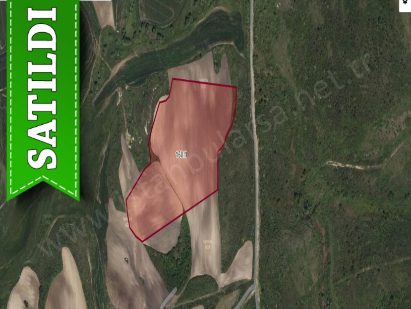 Çatalca Nakkaşta  Satılık  Arsa , 500 M2 Yolu Var