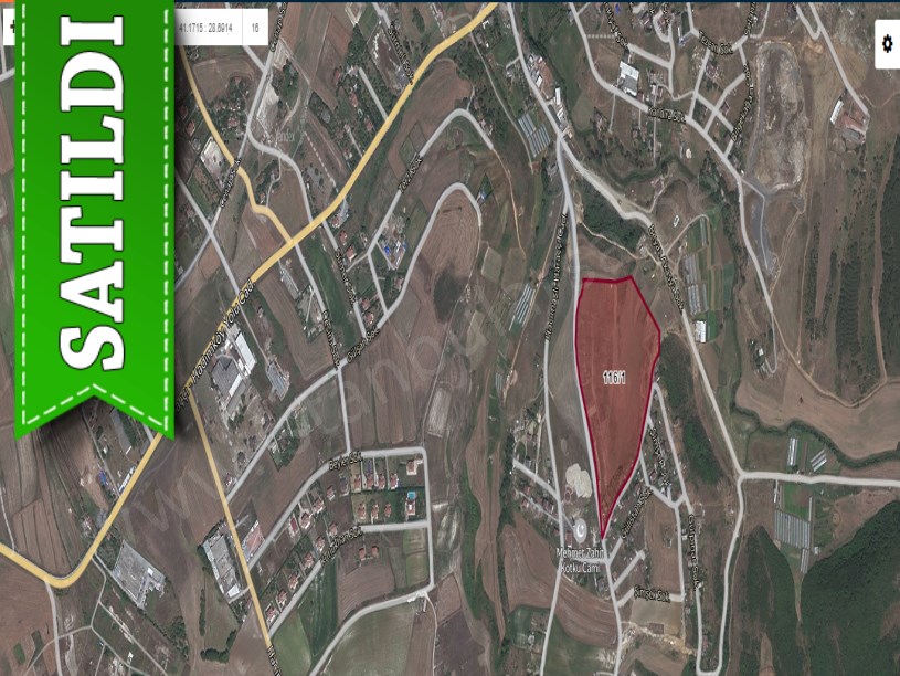 Arnavutköy Hacımaşlıda Satılık Arsa , 200 M2 Cadde Yakını Tepe Konumda