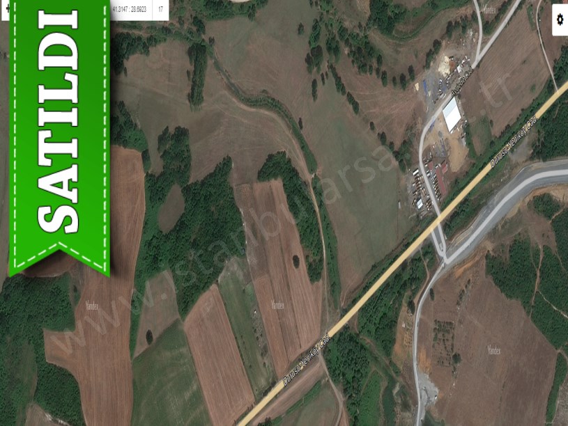 Arnavutköy Yeniköyde Satılık Arsa , 230 M2 Evlerin Yakını