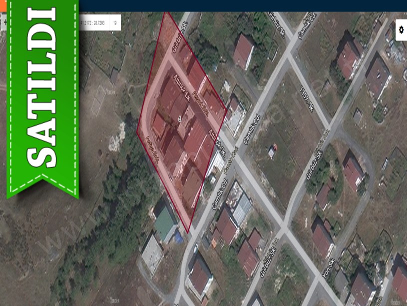 Arnavutköy İmrahorda Satılık Arsa , 187 m2 2 Kat İmarlı İçerisinde Konteyner Var