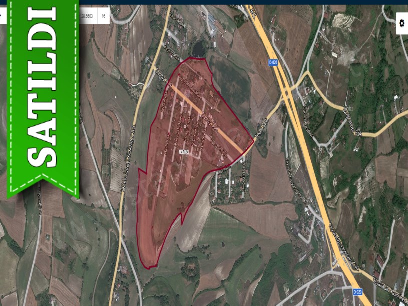Arnavutköy Baklalıda Satılık Arsa , 600 M2 Evlerin Yakını Yolu Var